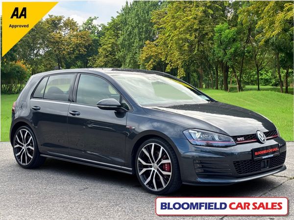 Volkswagen Golf Hatchback, Petrol, 2014, Grey