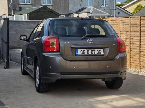 Toyota Corolla Hatchback, Petrol, 2005, Grey