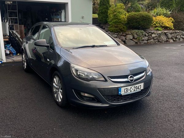Opel Astra MPV, Petrol, 2013, Grey