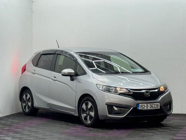Honda Fit Hatchback, Petrol Hybrid, 2015, Silver