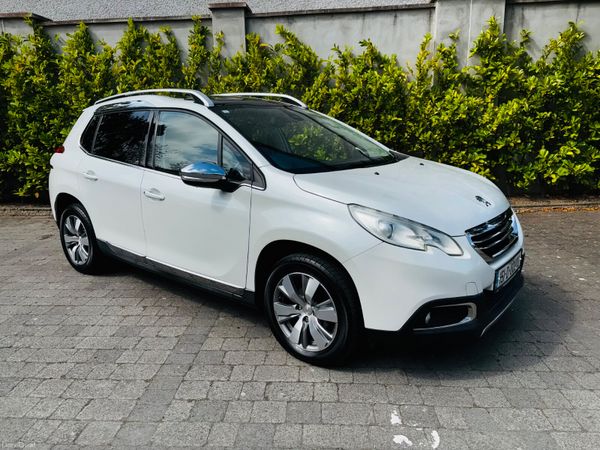 Peugeot 2008 Hatchback, Petrol, 2015, White