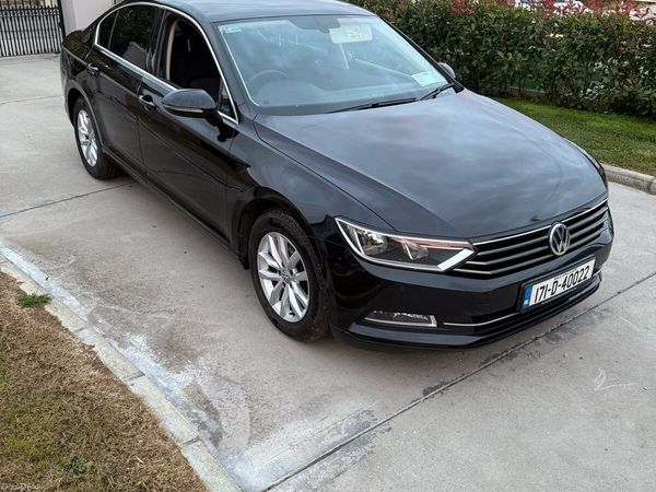 Volkswagen Passat Saloon, Diesel, 2017, Black