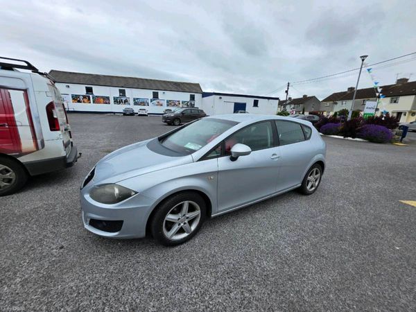 SEAT Leon Hatchback, Diesel, 2010, Silver