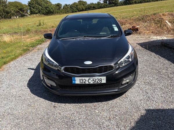 Kia Ceed Hatchback, Diesel, 2013, Black