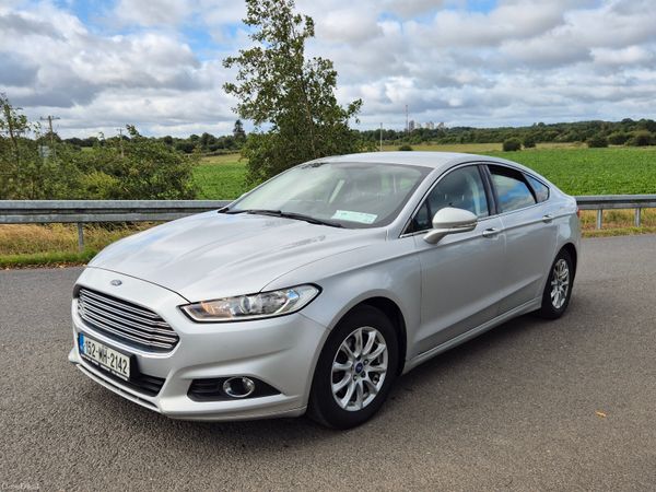 Ford Mondeo Hatchback, Diesel, 2015, Silver