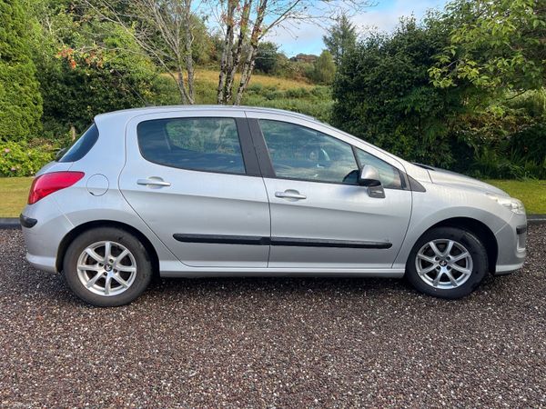 Peugeot 308 Hatchback, Petrol, 2009, Grey