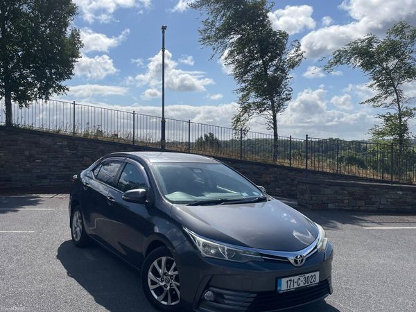 Toyota Corolla Saloon, Diesel, 2017, Grey