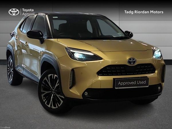 Toyota Yaris Cross Hatchback, Petrol Hybrid, 2024, Yellow