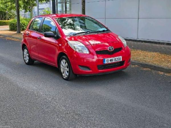 Toyota Yaris Hatchback, Petrol, 2010, Red
