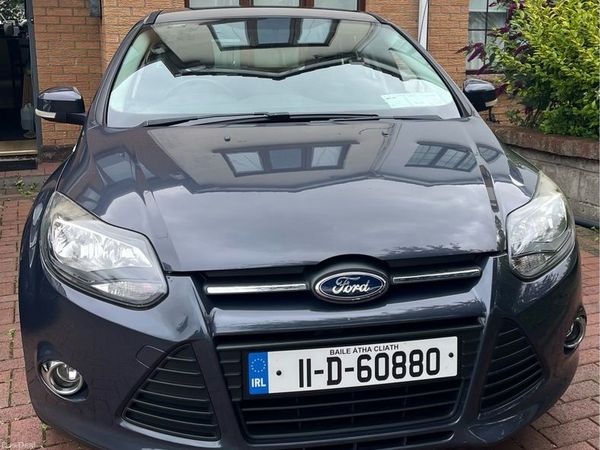 Ford Focus Hatchback, Petrol, 2011, Grey