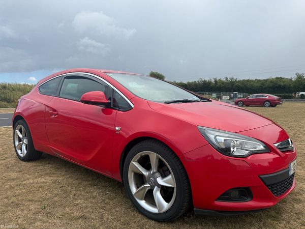Opel Astra Hatchback, Diesel, 2012, Red