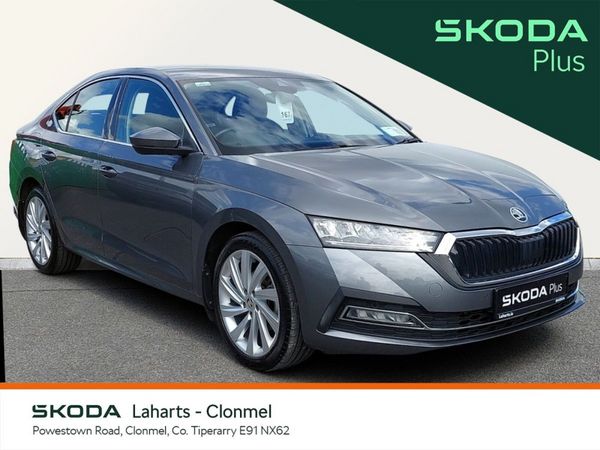 Skoda Octavia Saloon, Petrol, 2023, Grey