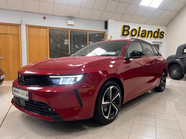 Opel Astra Estate/Jeep, Diesel, 2024, Red