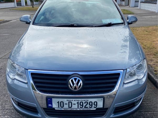 Volkswagen Passat Saloon, Diesel, 2010, Grey