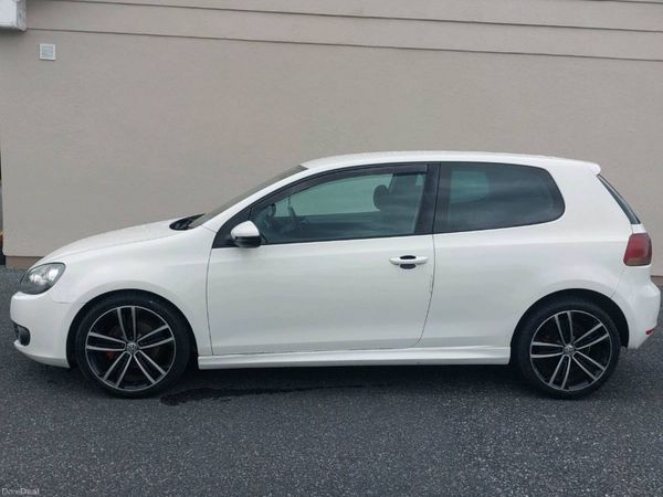 Volkswagen Golf Hatchback, Diesel, 2010, White