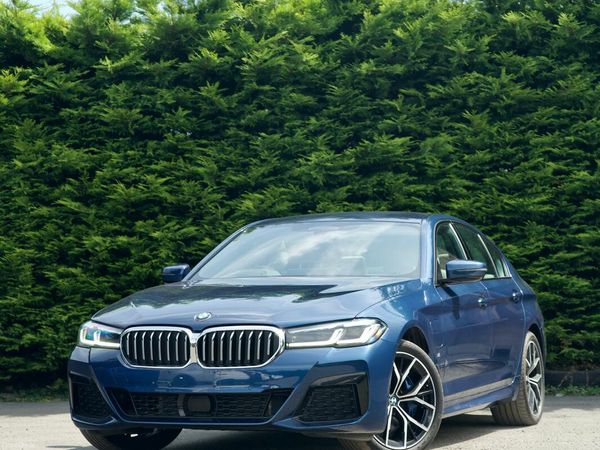 BMW 5-Series Saloon, Petrol Plug-in Hybrid, 2019, Blue