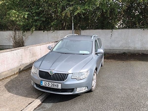 Skoda Superb Estate, Diesel, 2012, Grey