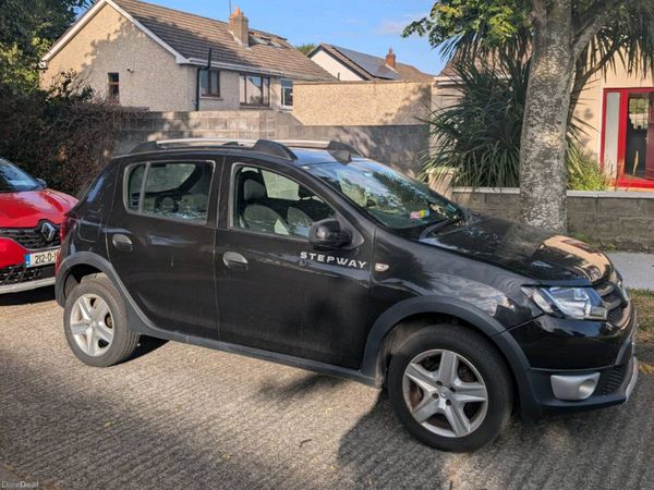 Dacia Sandero Stepway Hatchback, Diesel, 2015, Black