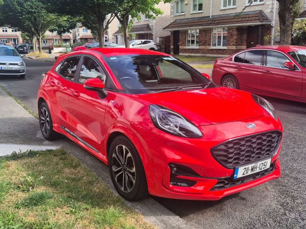 Ford Puma MPV, Diesel, 2021, Red