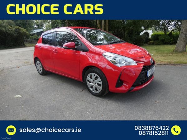 Toyota Yaris Hatchback, Petrol, 2017, Red