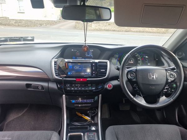 Honda Accord Saloon, Petrol Hybrid, 2017, Grey