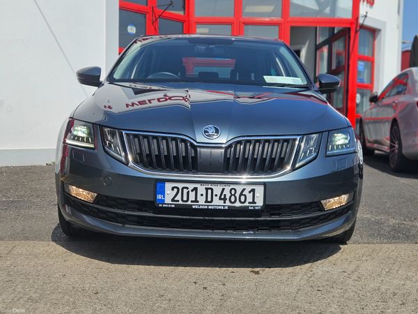 Skoda Octavia Saloon, Diesel, 2020, Grey