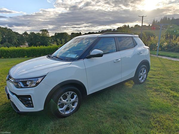 SsangYong Tivoli SUV, Petrol, 2022, White
