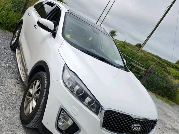 Kia Sorento SUV, Diesel, 2015, White