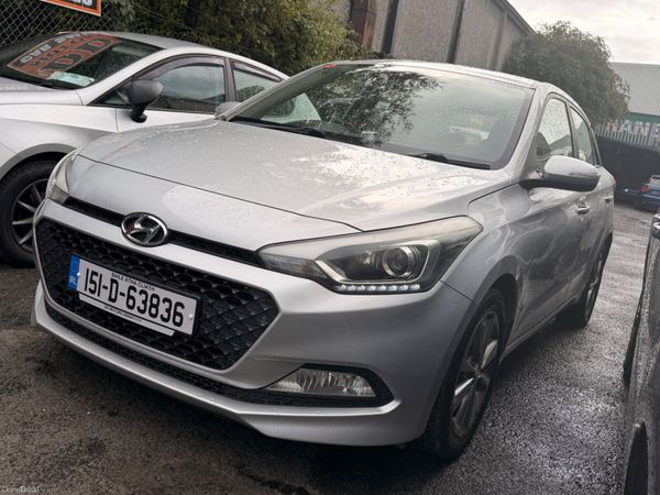 Hyundai i20 Hatchback, Petrol, 2015, Silver