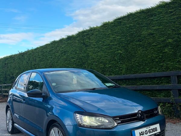 Volkswagen Polo Hatchback, Petrol, 2014, Blue
