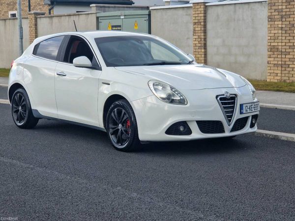 Alfa Romeo Giulietta Hatchback, Diesel, 2012, White