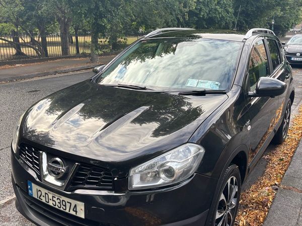 Nissan Qashqai Hatchback, Diesel, 2012, Black