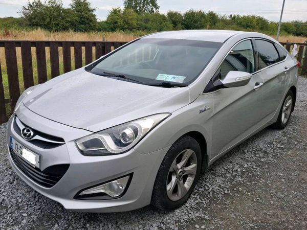 Hyundai i40 Saloon, Diesel, 2012, Silver