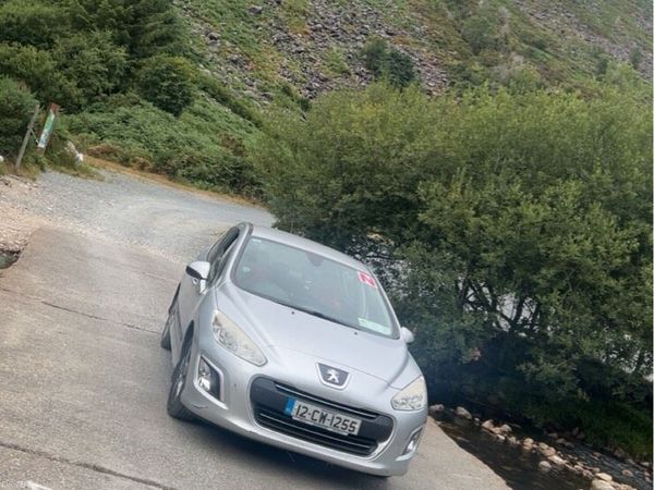 Peugeot 308 Hatchback, Diesel, 2012, Silver