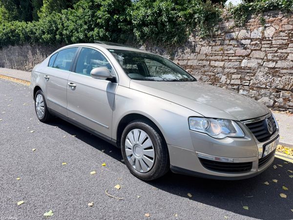 Volkswagen Passat Saloon, Petrol, 2006, Beige