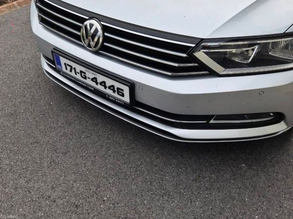 Volkswagen Passat Saloon, Diesel, 2017, Silver
