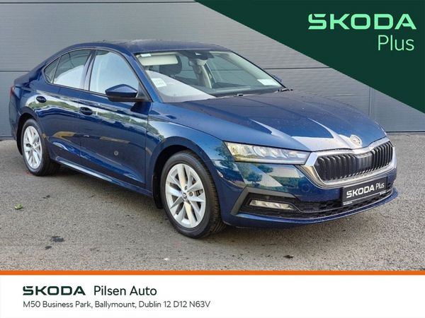 Skoda Octavia Saloon, Petrol, 2023, Blue