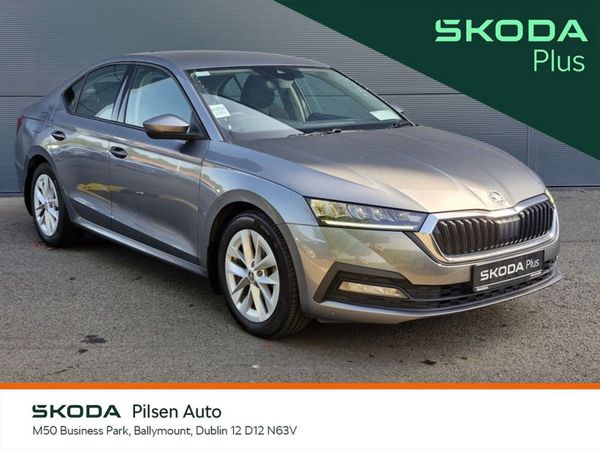 Skoda Octavia Saloon, Petrol, 2024, Grey