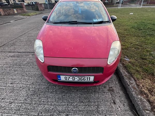 Fiat Punto Hatchback, Petrol, 2007, Red