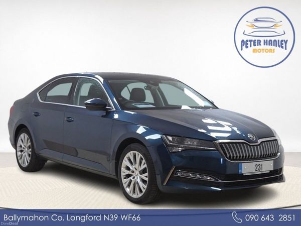 Skoda Superb Hatchback, Petrol Plug-in Hybrid, 2023, Blue