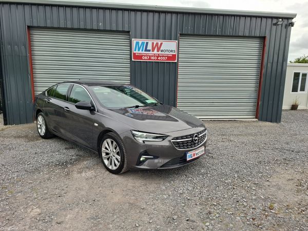 Opel Insignia Hatchback, Diesel, 2022, Grey