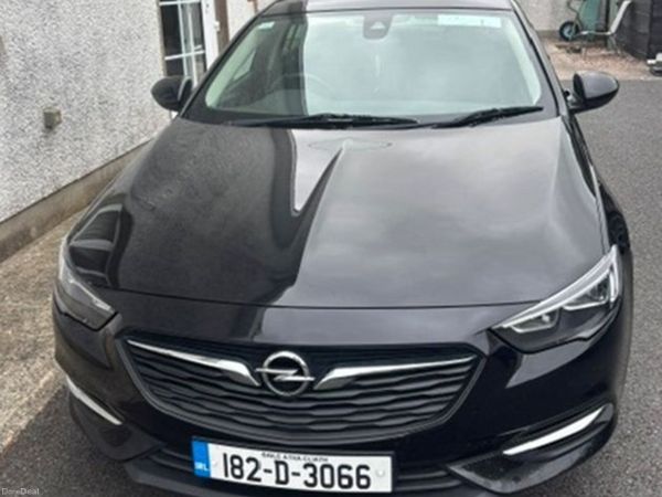 Opel Insignia Hatchback, Diesel, 2018, Black