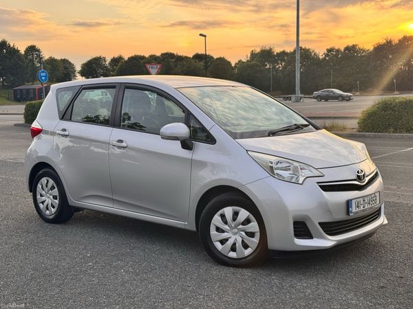 Toyota Verso-S MPV, Petrol, 2014, Silver