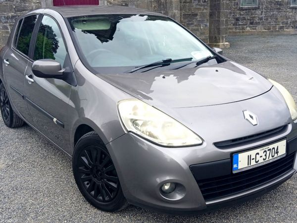 Renault Clio Hatchback, Diesel, 2011, Grey