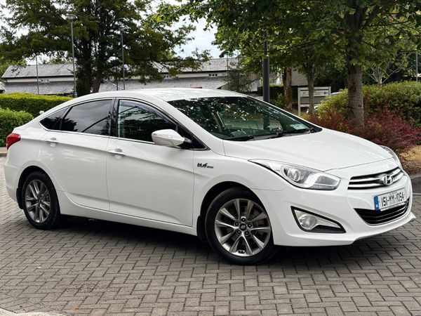 Hyundai i40 Saloon, Diesel, 2015, White