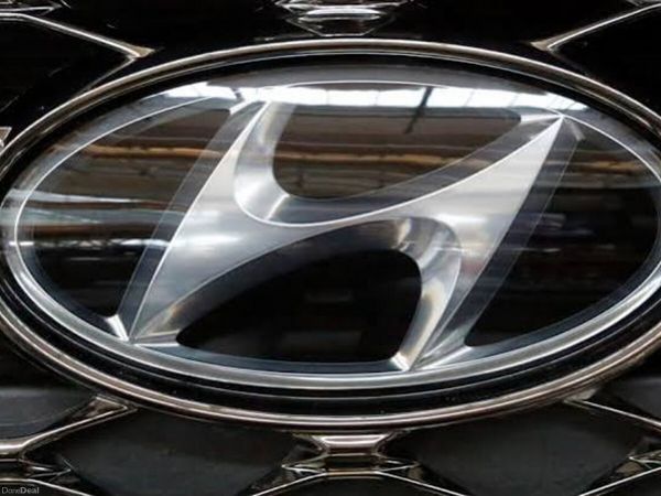 Hyundai i20 Hatchback, Petrol, 2023, White