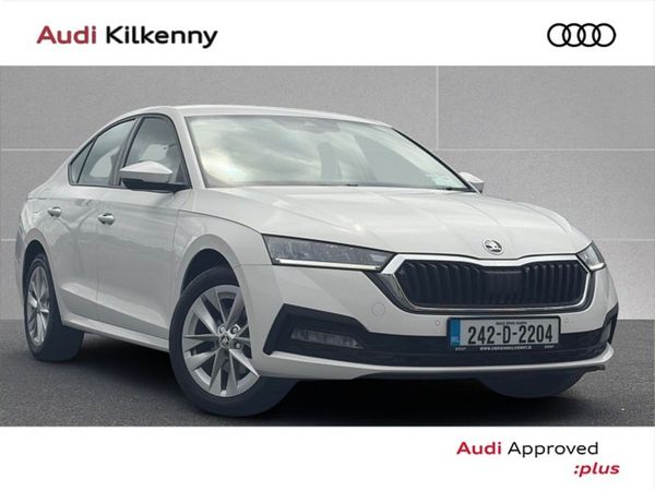 Skoda Octavia Saloon, Petrol, 2024, White