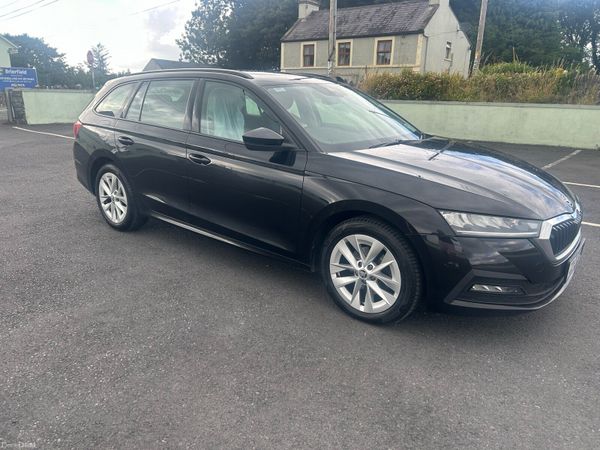 Skoda Octavia Estate, Diesel, 2022, Black