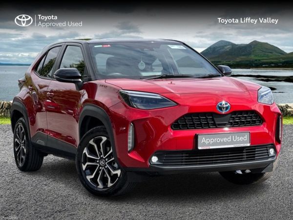 Toyota Yaris Cross Hatchback, Petrol Hybrid, 2023, Red