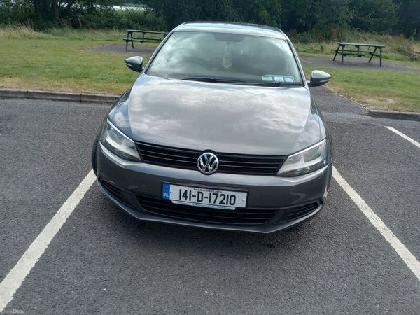 Volkswagen Jetta Saloon, Diesel, 2014, Grey